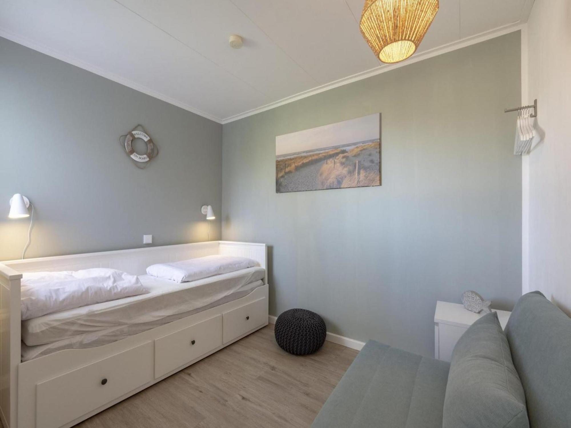 Modern Holiday Home With Large Garden Sint Maartensvlotbrug المظهر الخارجي الصورة